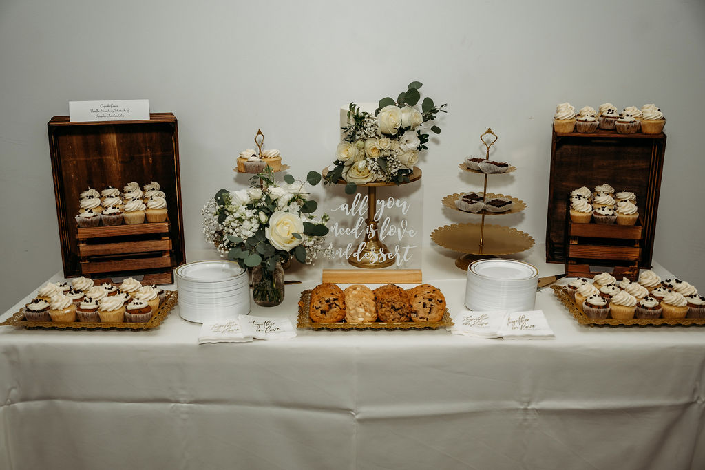wedding details, wedding dessert table