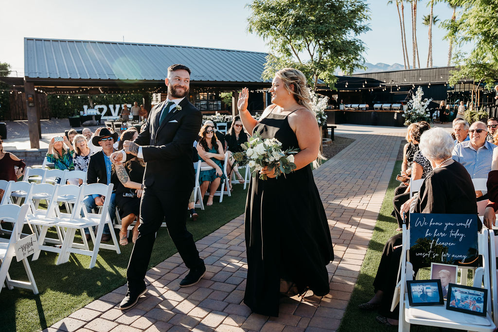 venue at chilleens, arizona wedding photographer, wedding ceremony