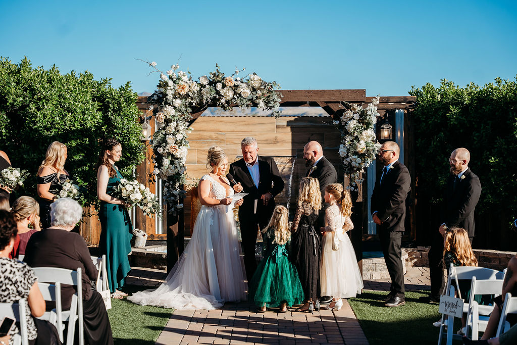 venue at chilleens, arizona wedding photographer, wedding ceremony