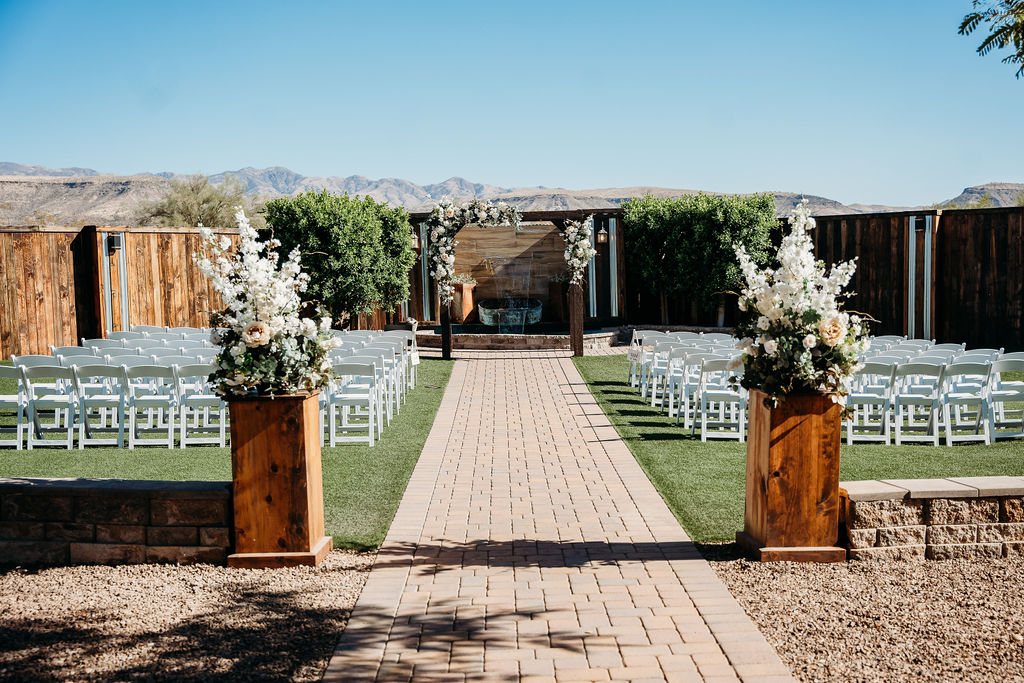 venue at chilleens, arizona wedding photographer, wedding details