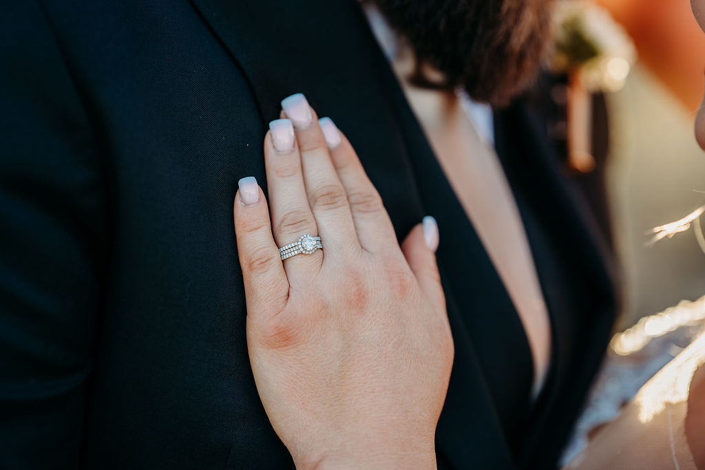 venue at chilleens, arizona wedding photographer, wedding details, halo wedding ring