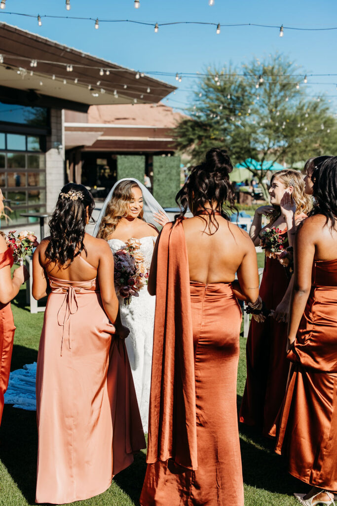  papago golf club, first look with bridesmaids