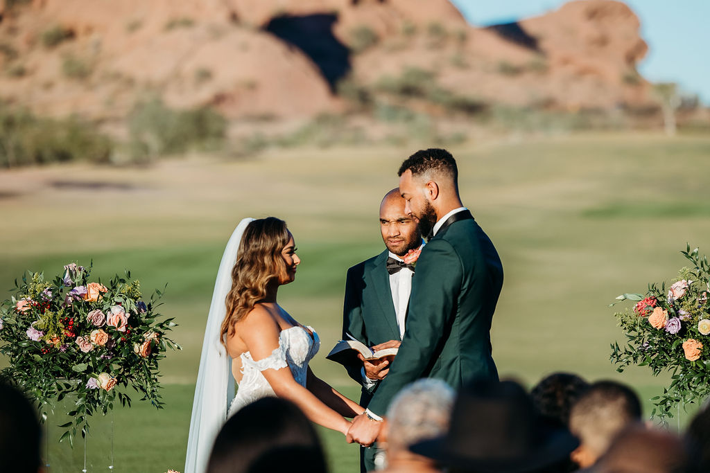 papago golf club wedding ceremony, arizona wedding photographer, desert mountain wedding