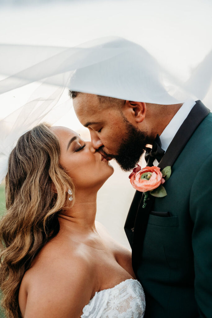 wedding portraits, bride and groom poses, papago golf club, under the veil wedding shot