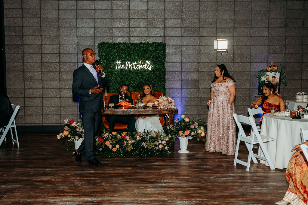 papago golf club wedding reception, arizona wedding photographer, sweetheart table