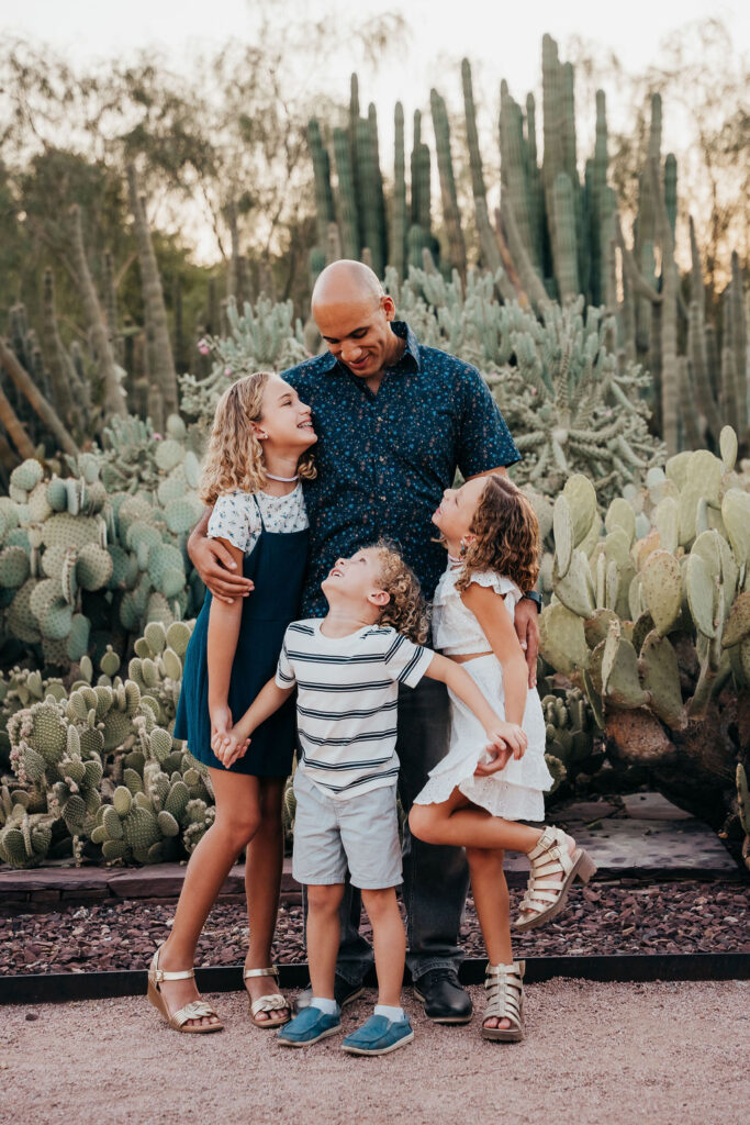 arizona family photographer, desert botanical garden family photos