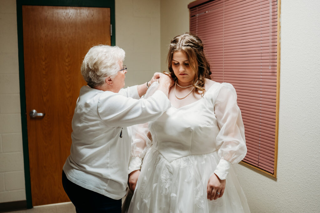 Bride getting ready at Desert Outdoor Center at Lake Pleasant