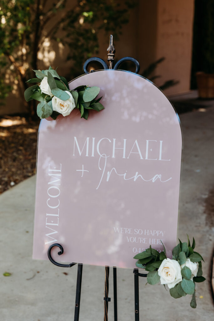 lilac welcome sign for wedding, arizona wedding photographer