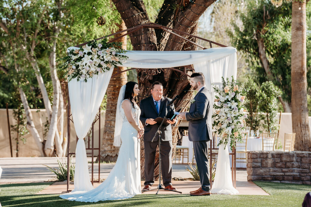 Ceremony at Secret Garden in Arizona, arizona wedding photographer