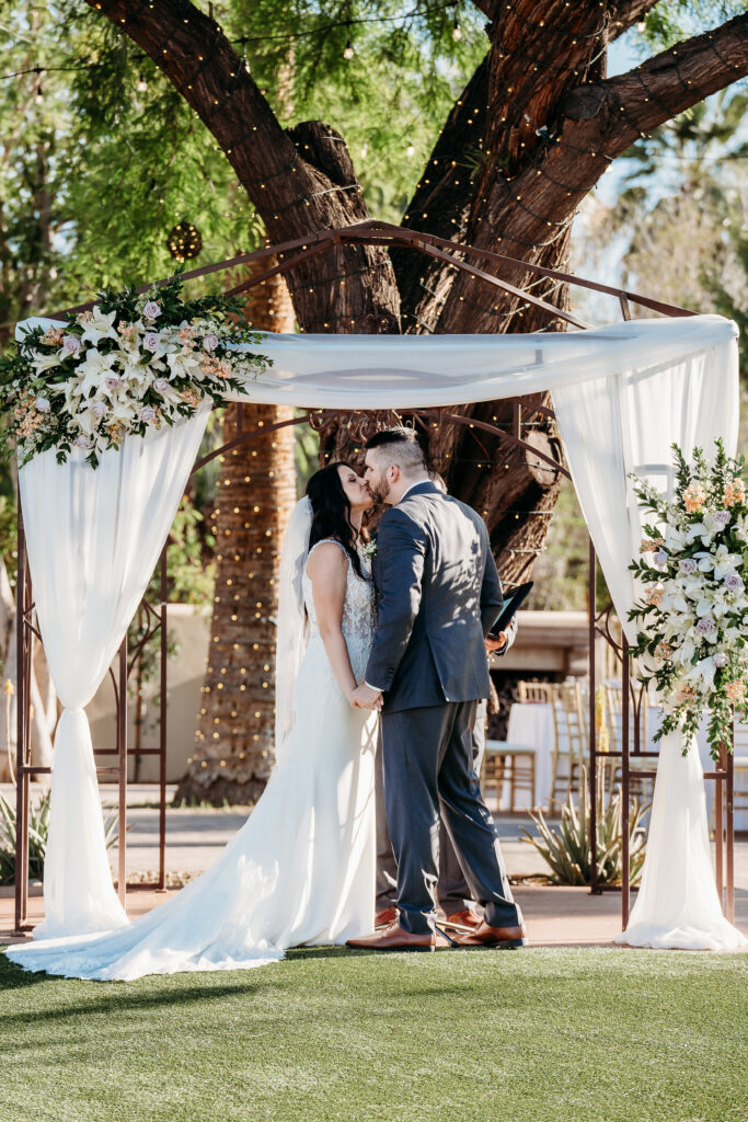 Ceremony at Secret Garden in Arizona, arizona wedding photographer