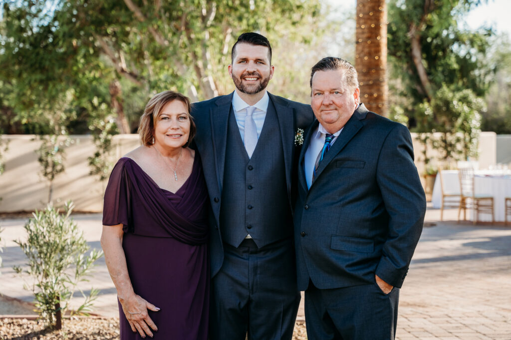 Secret Garden in arizona, formal portraits for wedding, arizona wedding photographer