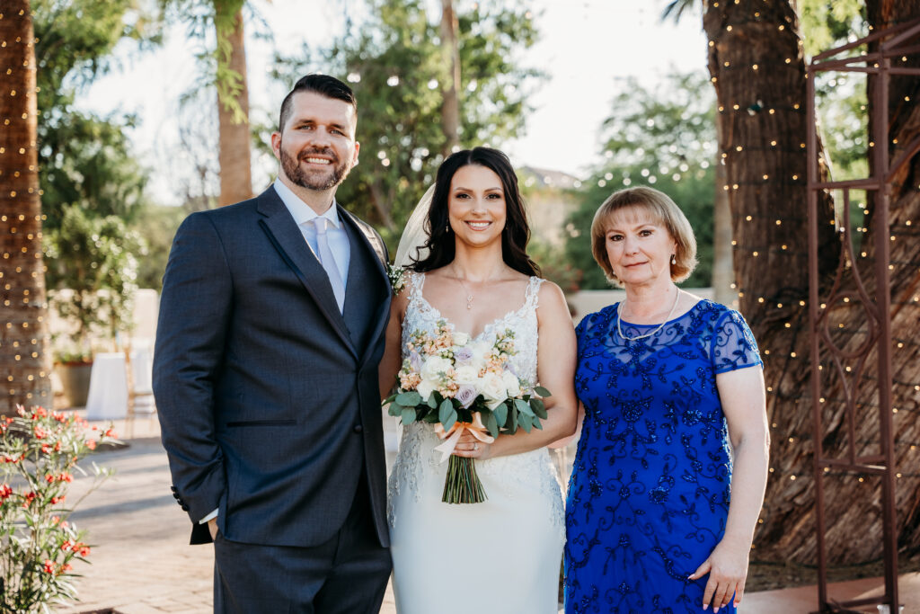 Secret Garden in arizona, formal portraits for wedding, arizona wedding photographer