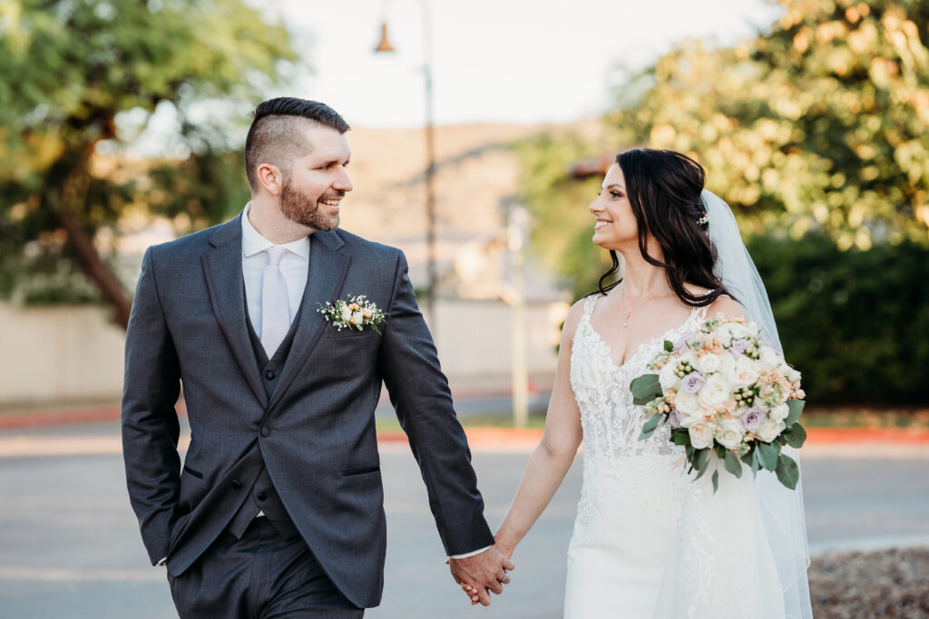  Secret Garden in Arizona, arizona wedding photographer, bride and groom poses