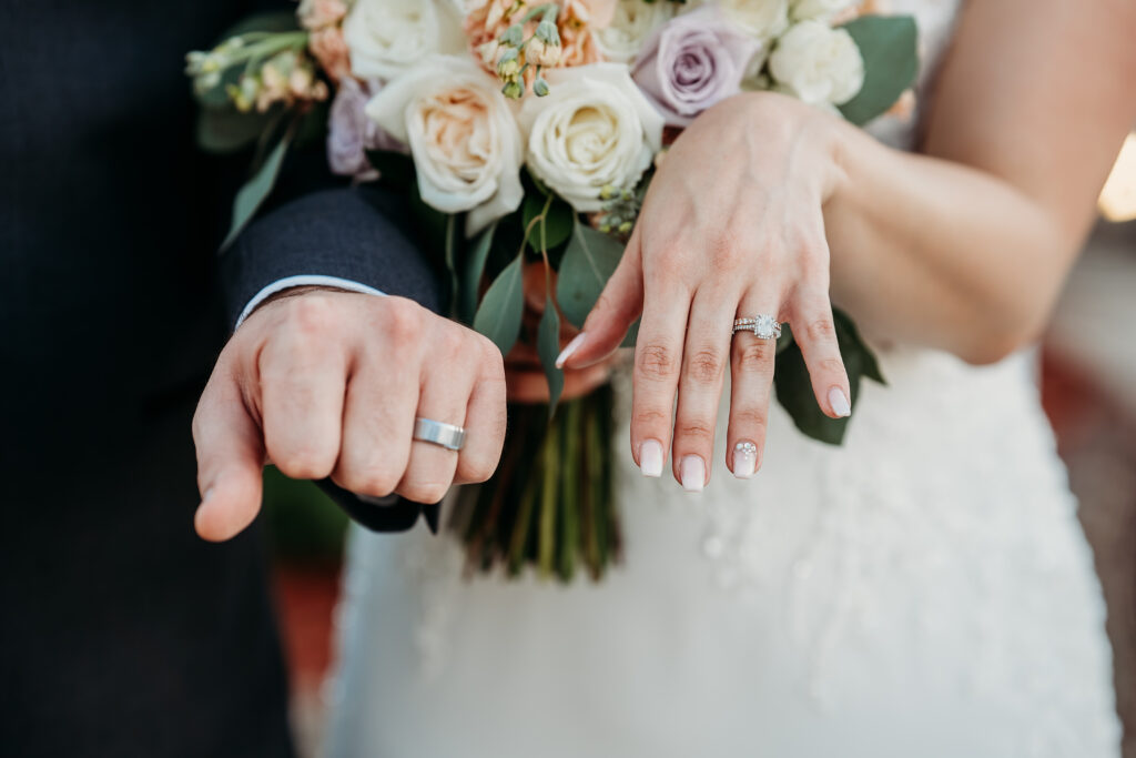  Secret Garden in Arizona, arizona wedding photographer, bride and groom poses