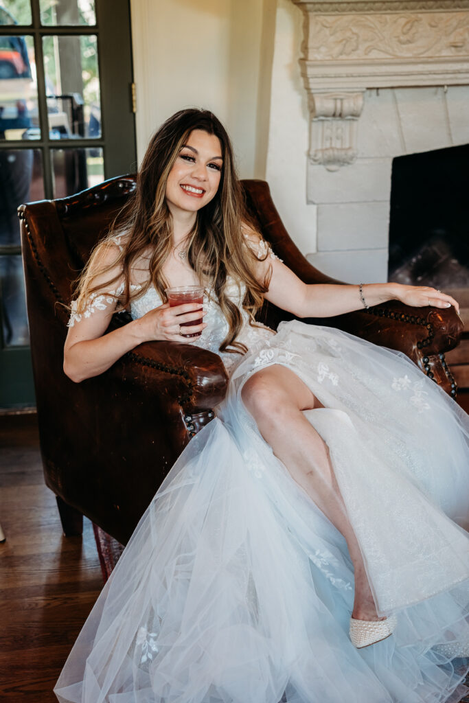 bride at reception, arizona wedding photographer, coronado house phoenix