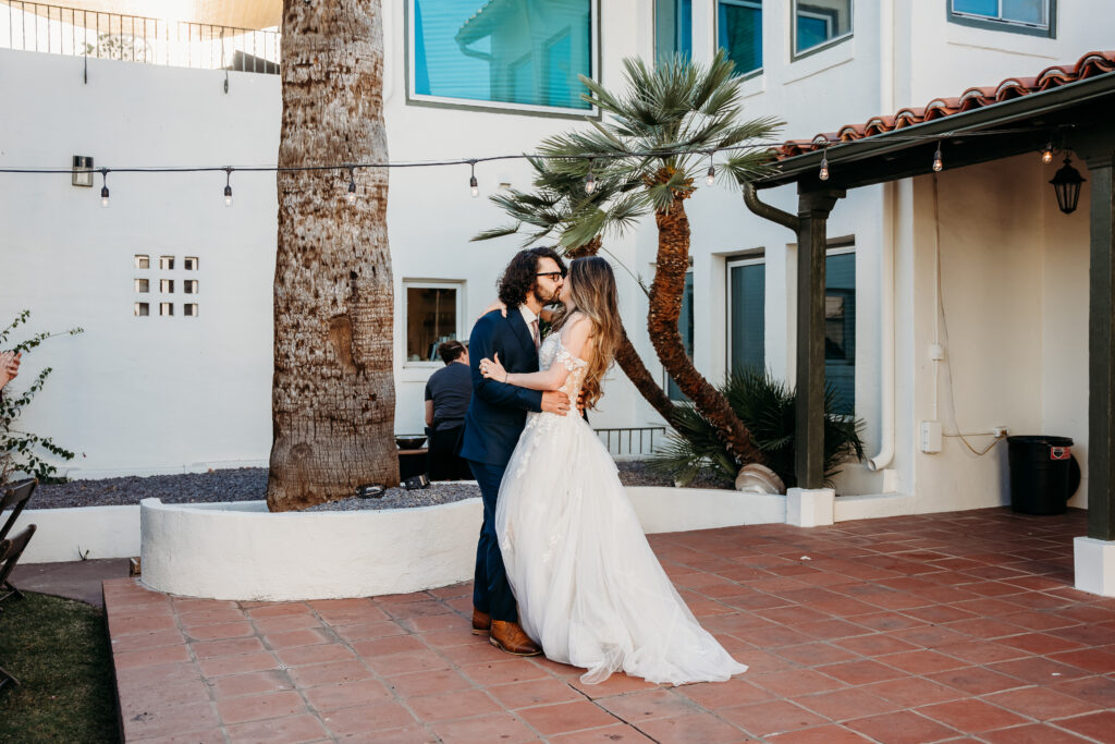 coronado house phoenix, bride and grooms first dance