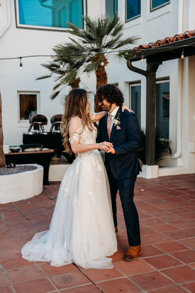 coronado house phoenix, bride and grooms first dance