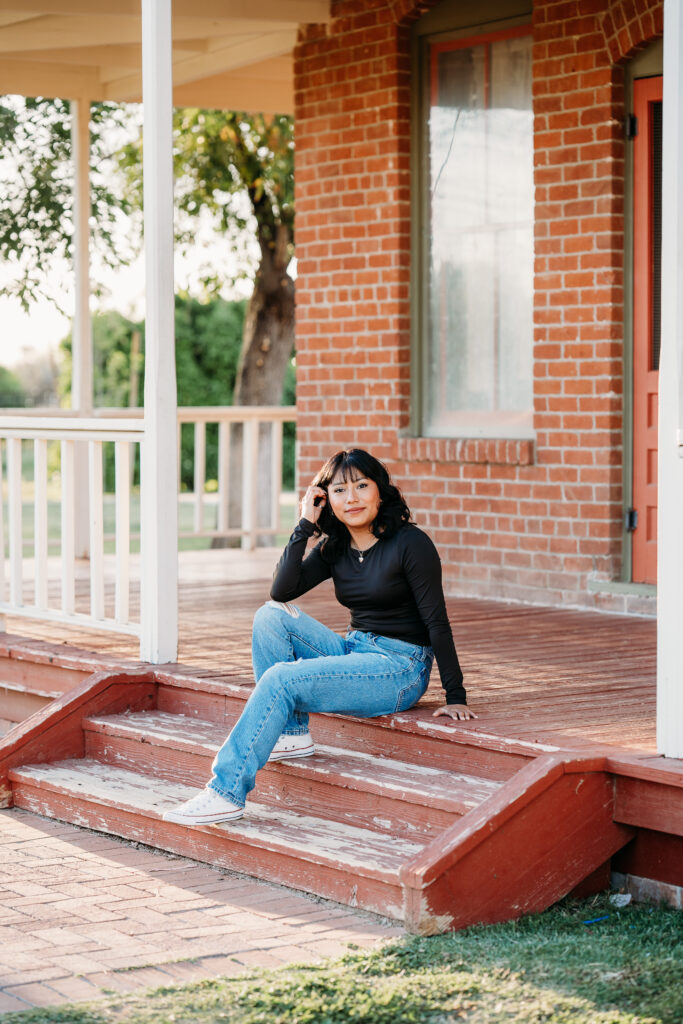 Sahuaro Ranch Park senior photo shoot, arizona location ideas for senior photo shoot