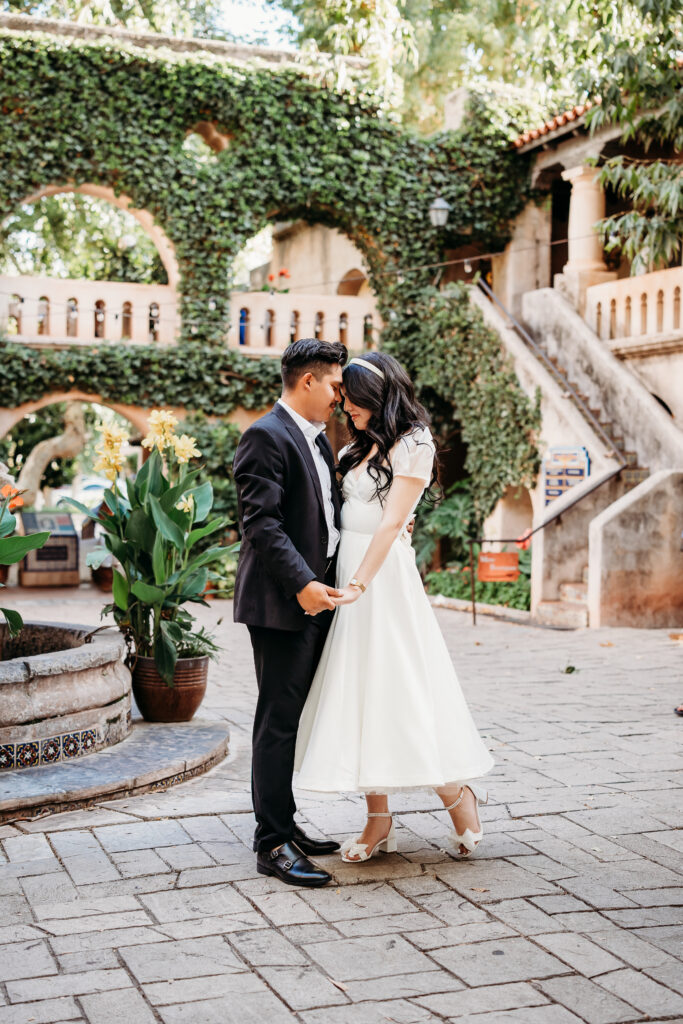 Tlaquepaque in Sedona, engagement photos, engagement photographer, proposal photographer, arizona wedding photographer
