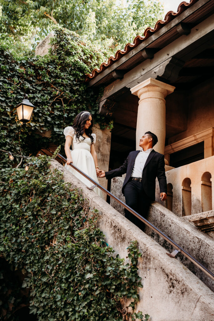 Tlaquepaque in Sedona, engagement photos, engagement photographer, proposal photographer, arizona wedding photographer