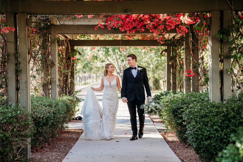 Bride and Groom Posing Ideas, arizona wedding photographer, bride and groom walking